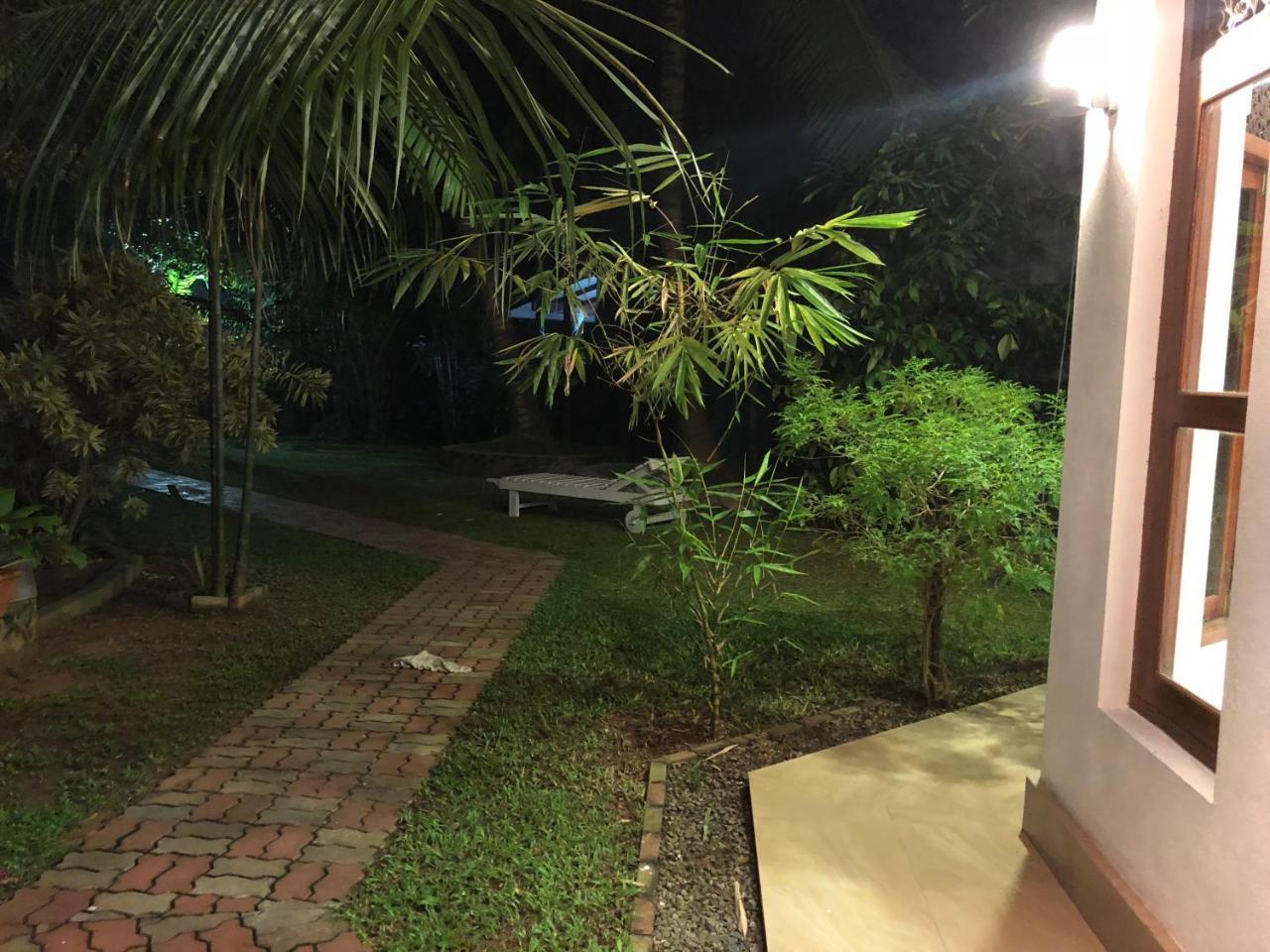 Helianto Social Villa Bentota Exterior photo